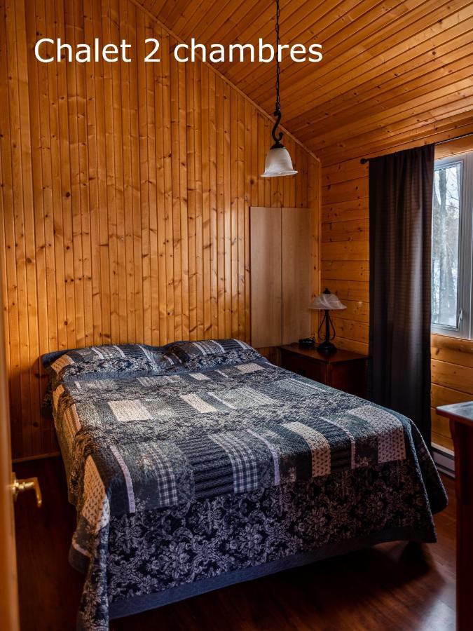 Chalets Et Spa Lac Saint-Jean Шамбор Экстерьер фото
