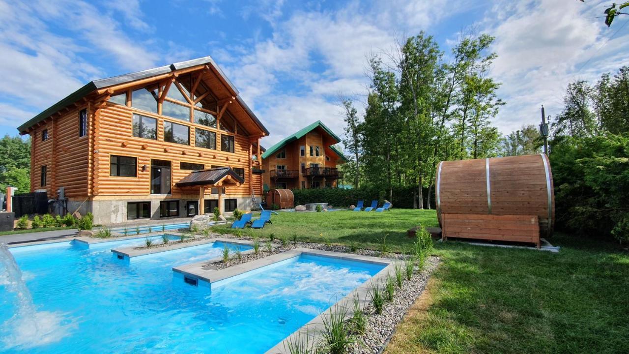 Chalets Et Spa Lac Saint-Jean Шамбор Экстерьер фото